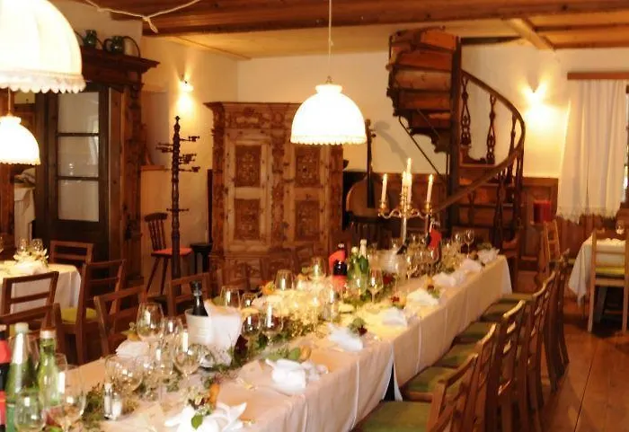 Braeugasthof 3* הלשטאדט